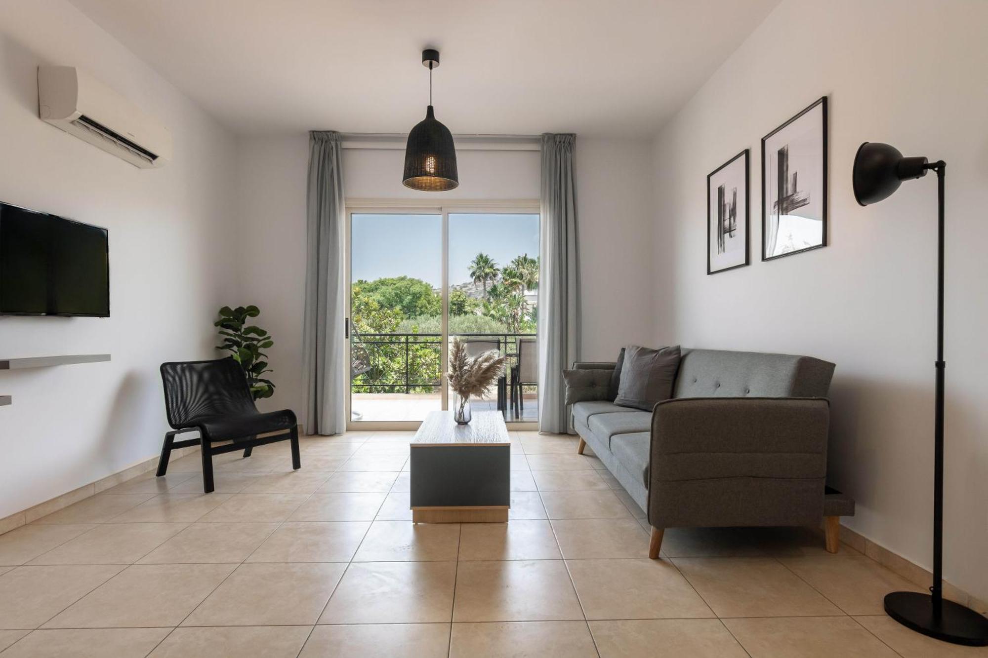Phaedrus Living Pyrgos Seaside Flat * Limassol